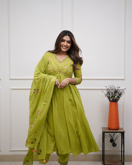 Beautiful embroidery and sequence work Set For Women