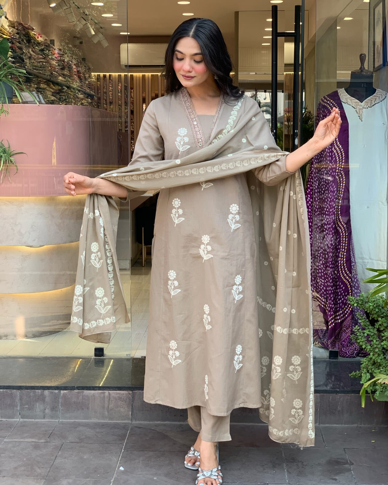 Pure Cotton fabric kurti pant and discharge print dupatta.