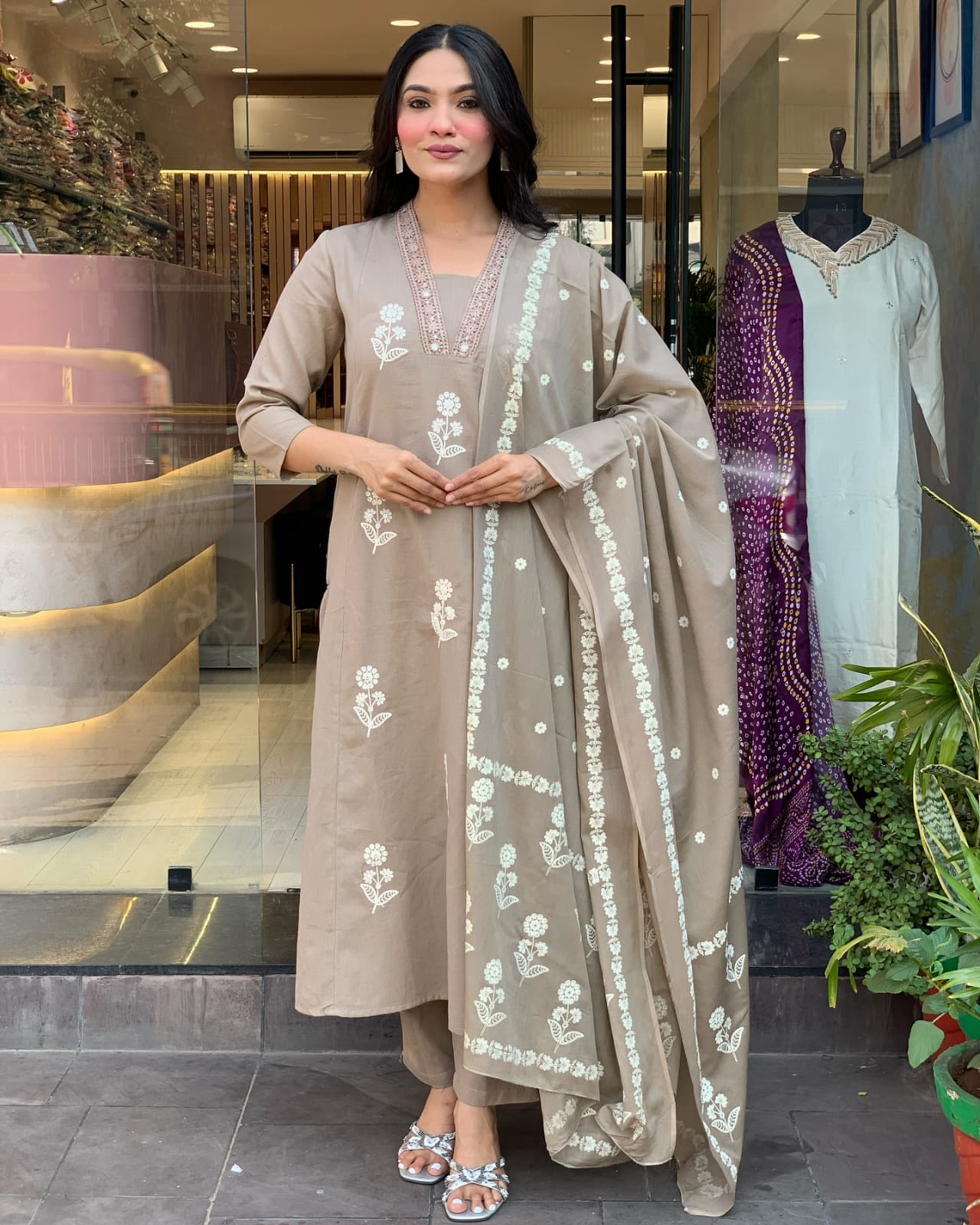 Pure Cotton fabric kurti pant and discharge print dupatta.